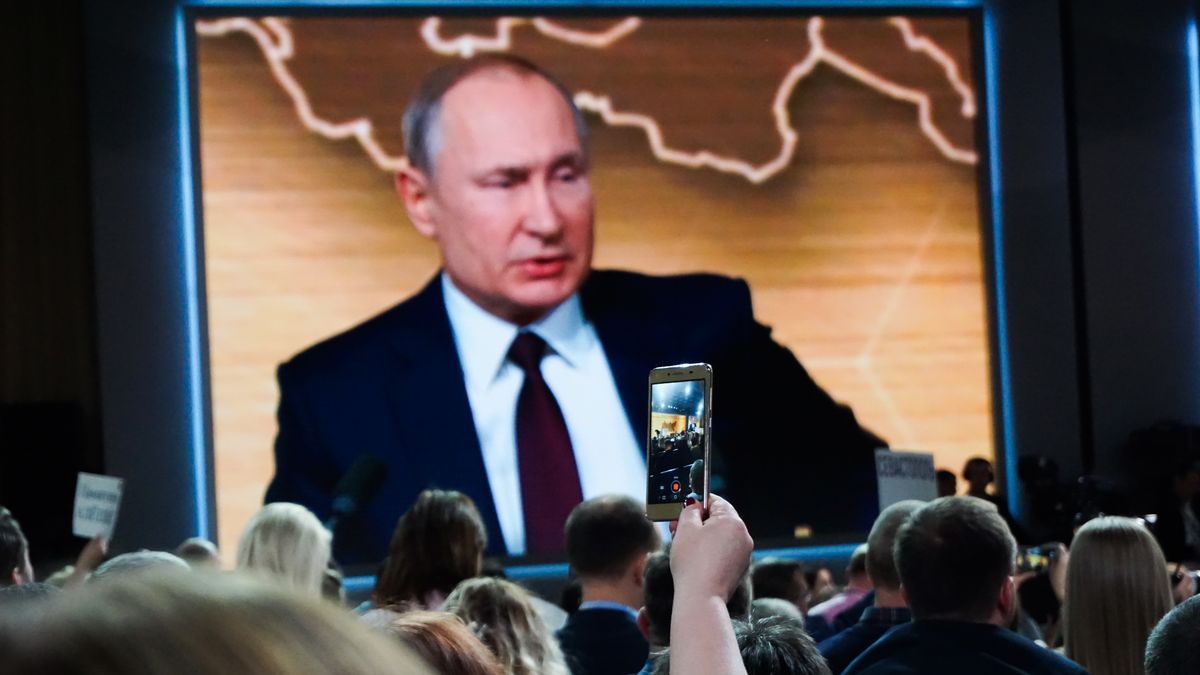 „Putin Veliký“ je dojímá k slzám. Čína zakazuje lákat krásné Ukrajinky